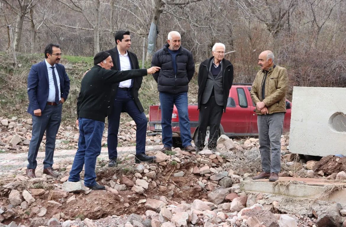 Divriği Kaymakamı Sn. Resul Tutay Köy Ziyaretlerine Devam Ediyor