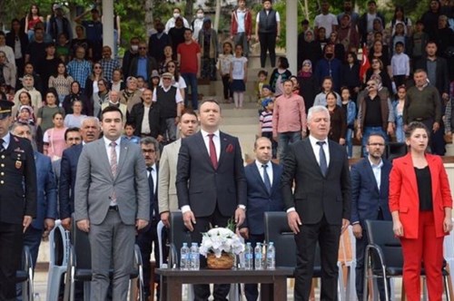 19 Mayıs Atatürk'ü Anma, Gençlik ve Spor Bayramı Yurt Genelinde Olduğu Gibi İlçemizde De Coşkuyla Kutlandı.